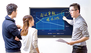 卡梅隆偷吃，普京玩笔，开会走神的不止你一人